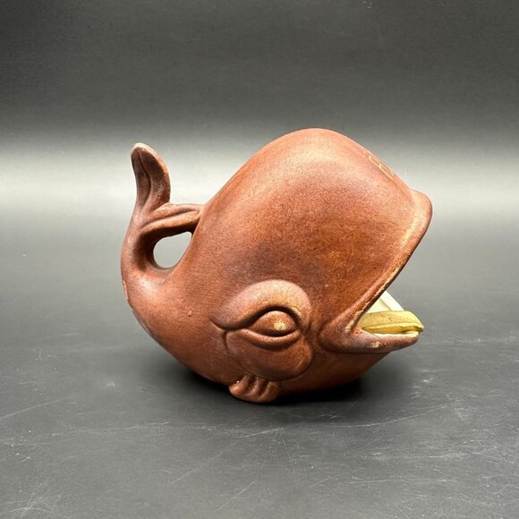 Vintage Ashtray Whale Trinket Dish Florida Souvenir Brown Gold Fish Kitschy - Picture 2 of 10